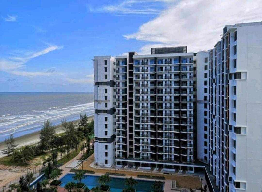 Timurbay Seafront Residence By Hardinahomes Куантан Экстерьер фото